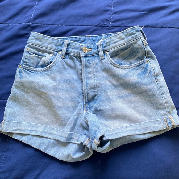 High waisted jean shorts from H&M - Picture 1 of 4